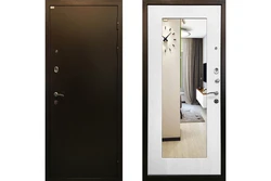 Photo of mirrored doors in the apartment