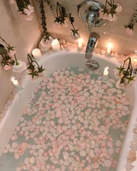 Photo In The Bathroom With Foam And Roses