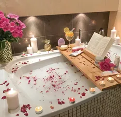 Rose bath in the interior