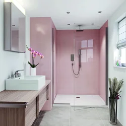 Rose bath in the interior