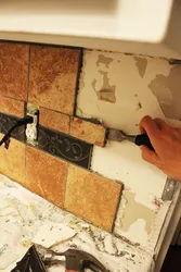 Design Of Old Tiles In The Kitchen