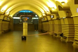 Gostiny Dvor station photo