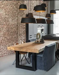 Loft Uslubidagi Oshxona Uchun Stollarning Fotosurati