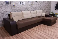 Yashash Xonasida Ottomanli Divan Fotosurati