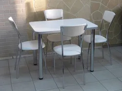 Kiçik mətbəx fotoşəkili üçün mətbəx stulları