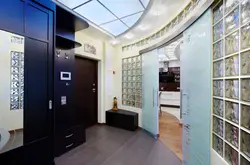 Шыны блоктардан жасалған пәтердегі бөлім фото