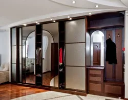 Large Hallways Compartment Photos