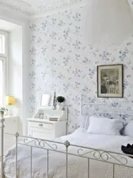 Floral bedroom design