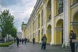 Большой Гостиный Двор Фото