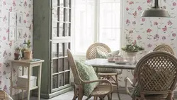 Provans uslubidagi fotosuratda oshxona uchun devor qog'ozi