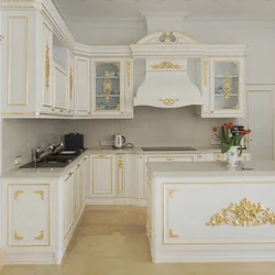 Фото кухонь классика белая с золотом