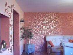 Wallpapering the living room photo