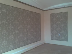 Клеім шпалеры ў гасціную фота