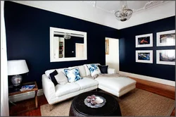 Blue wall design in living room