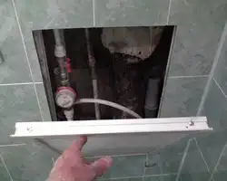 Чӣ тавр пӯшидани қубурҳо дар ҳаммом бо плиткаҳо