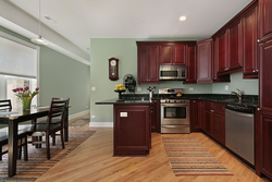 What Colors Go With Burgundy In The Kitchen Interior