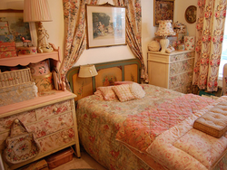 Retro Style Bedroom Photo