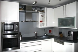 Kitchens with built-in appliances design photo corner small
