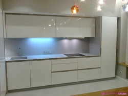 Qalam qutisi fotosurati bilan MDF oshxonasi