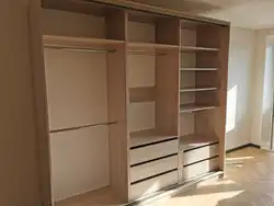 Photo of built-in wardrobes in the bedroom inside