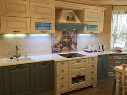 Klassik plitkali oshxona uchun backsplash dizayni