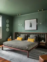 Combination of green and brown in the bedroom interior