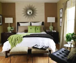 Combination of green and brown in the bedroom interior