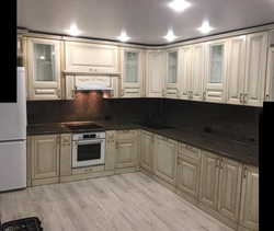 Класічныя кухні паціна фота