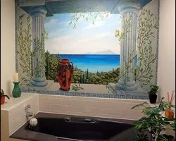 Hamam fotosunda divarlarda şəkillər