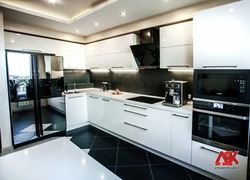 Kitchen with black appliances photo