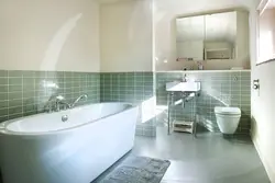 Different designs in one bathroom