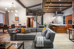 Uyning Yashash Xonasining Ichki Qismidagi Loft Uslubi