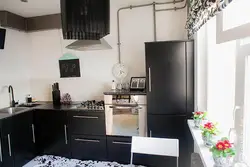 Дизайн черной кухни без верхних шкафов