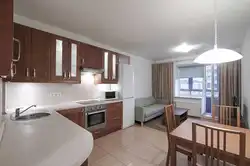 Oshxona dizayni 15 kv m bitta oynali fotosurat bilan