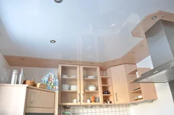 Müasir üslubda mətbəx fotoşəkili asma tavanlar