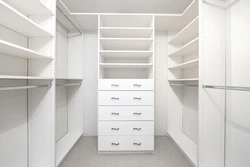 Dressing room design photo