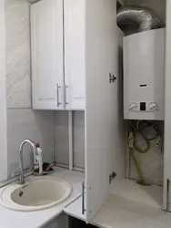 Qaz su qızdırıcısı fotoşəkili ilə Xruşşevdə mətbəx təmiri variantları