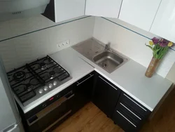 Daxili mətbəxdə künc lavabo