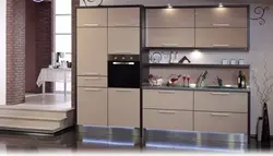 Ранги капучино дар акси дохилии ошхона