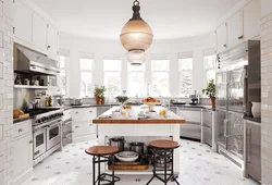 Kitchen in the bay window at home design photo