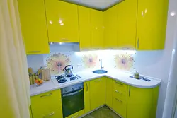 Кухонный гарнитур в маленькой кухне фото своими