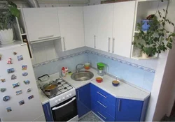 Design of a corner kitchen set for a small kitchen in Khrushchev
