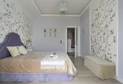 How to beautifully wallpaper a bedroom photo
