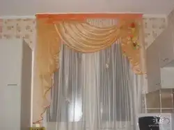 Müasir mətbəx fotoşəkili üçün lambrequins