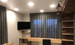 Жатын бөлмеге арналған перделер терезе төсенішіне дейін қысқа заманауи фотосурет