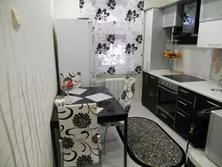Kiçik qara və ağ mətbəx dizayn fotoşəkili
