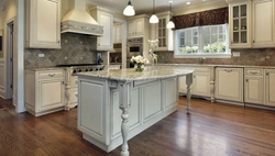 Classic kitchens with breakfast bar designs