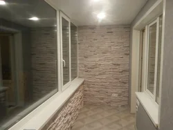 Отделка лоджий внутри камнем фото
