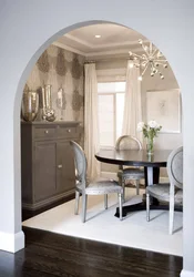 Design Of A Hall With An Arch In An Apartment