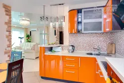 Какие цвета сочетаются с оранжевым кухня фото